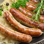 Bratwurst mit Sauerkraut: Das deutsche Traditionsgericht